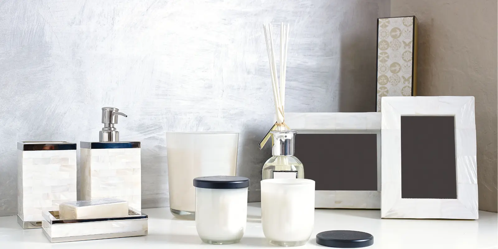 Revamp Your Space: A Guide to Decorative Home Accessories - Big Cool Banana